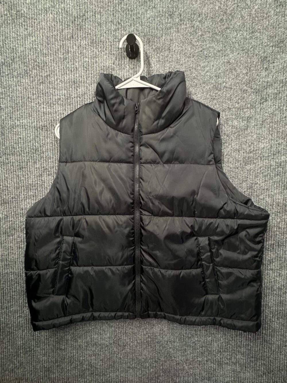 Black Zella Lightweight Women's Puffer Vest/Activewear/Layering XL